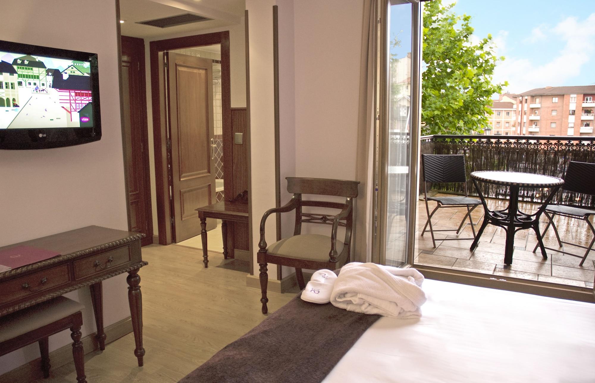 Ayre Hotel Alfonso II Oviedo Oda fotoğraf