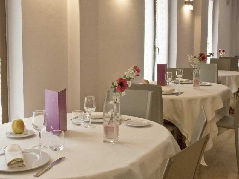 Ayre Hotel Alfonso II Oviedo Restoran fotoğraf