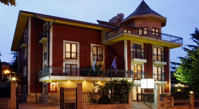 Ayre Hotel Alfonso II Oviedo Dış mekan fotoğraf