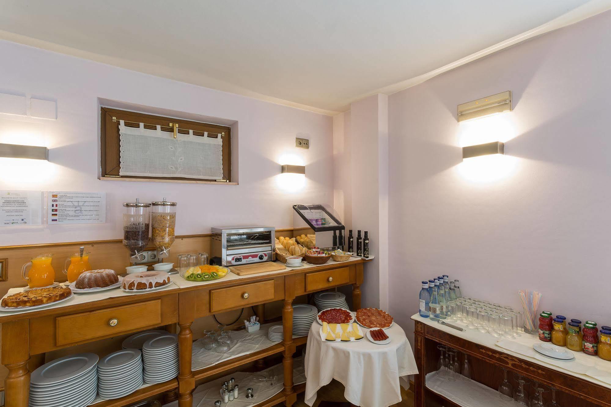 Ayre Hotel Alfonso II Oviedo Dış mekan fotoğraf