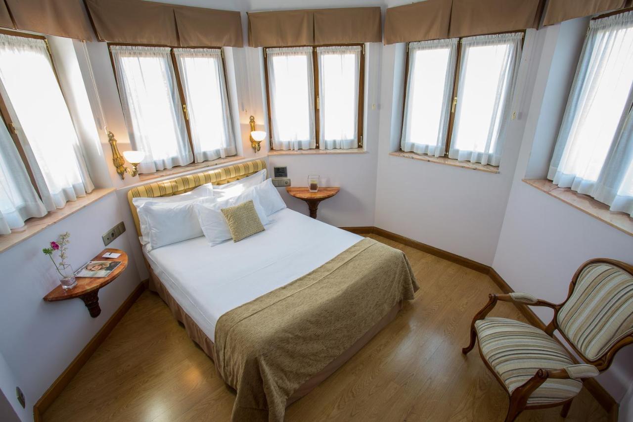 Ayre Hotel Alfonso II Oviedo Dış mekan fotoğraf